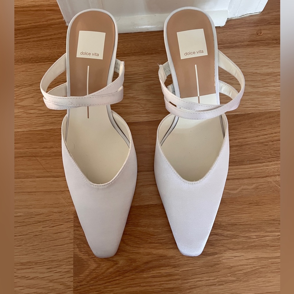 Dolce vita white kitten heel size 8